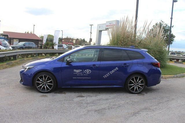Usata Toyota Corolla Sport 98 CV (72 kW) 2024 Vari colori Station wagon