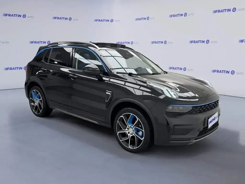 Usata Lynk & Co 01 261 CV (191 kW) 2023 Nero SUV