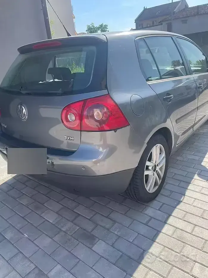 Usata VW Golf V 105 CV (77 kW) 2008 Grigio Utilitaria