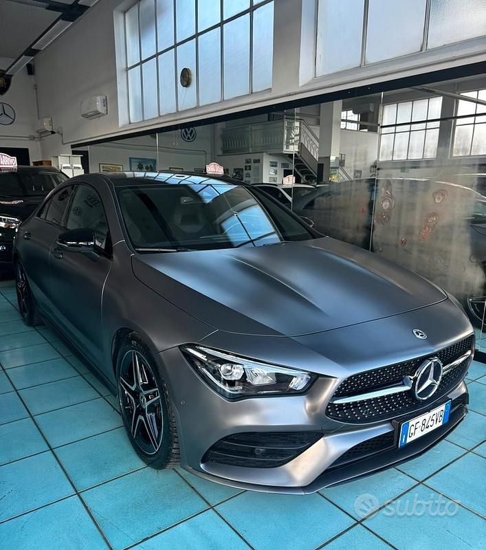 Grigio Usata 2021 Mercedes CLA180 AMG Tre volumi | 34.300 € - Immagine 1/4