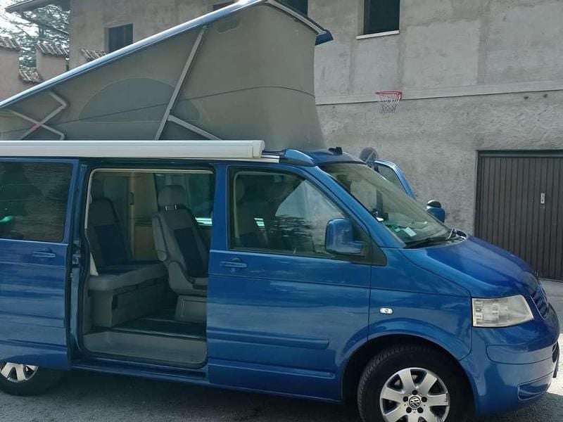 Usata VW California Comfortline 174 CV (127 kW) 2007 Blu/azzurro Furgone