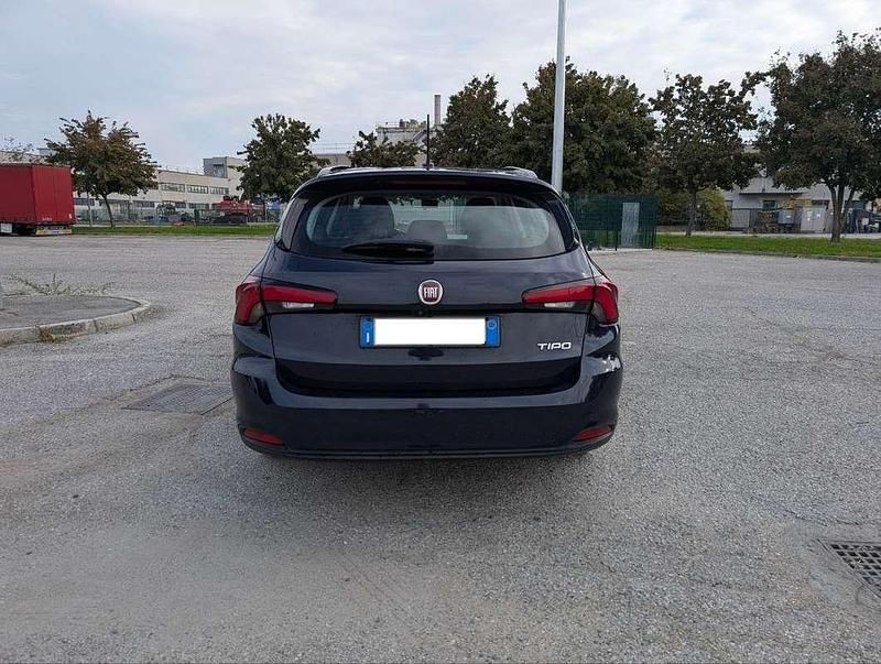 Usata Fiat Tipo Business 120 CV (88 kW) 2019 Blu/azzurro Station wagon