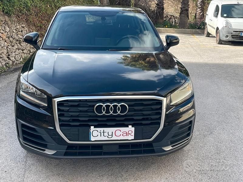 Usata Audi Q2 Business 116 CV (85 kW) 2017 Nero SUV