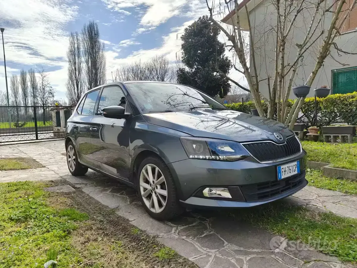 Usata Skoda Fabia Ambition 75 CV (55 kW) 2017 Bluazzurro Berlina