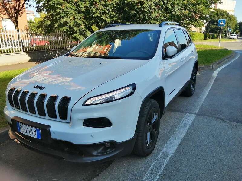 Usata 2018 Jeep Cherokee Night Eagle SUV | 15.500 € (Ottimo prezzo) - Immagine 1/4