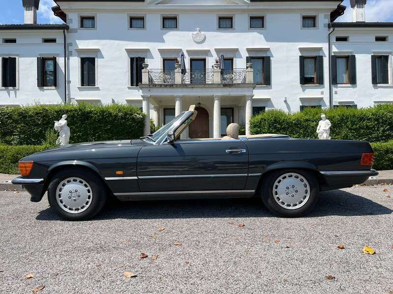 Nero Usata 1988 Mercedes SL300 Cabrio | 39.900 € - Immagine 1/4