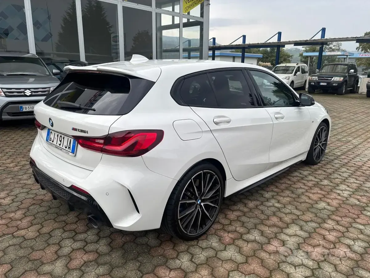Usata BMW M135 306 CV (225 kW) 2022 Bianco Utilitaria