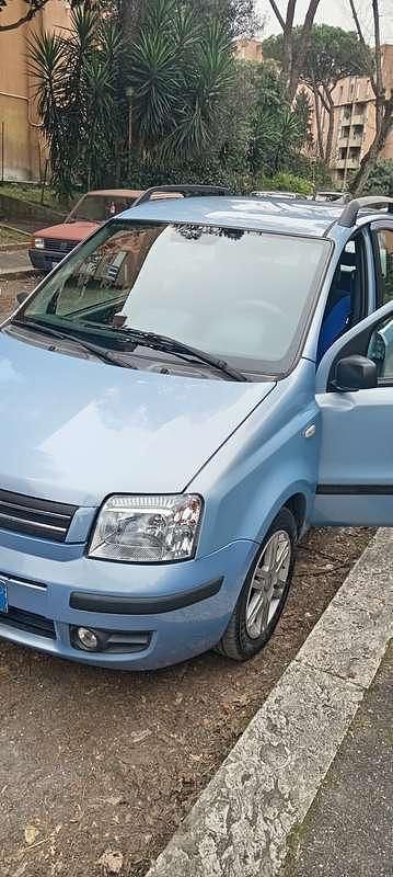 Usata Fiat Panda Dynamic 60 CV (44 kW) 2009 Blu/azzurro Utilitaria