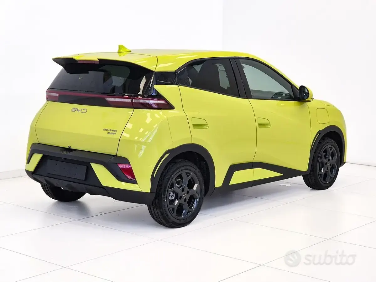 Nuova BYD Dolphin Surf Comfort 2026 Utilitaria