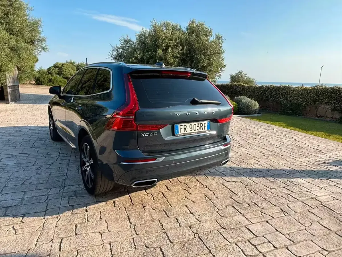 Usata Volvo XC60 Inscription 190 CV (139 kW) 2018 Bluazzurro SUV