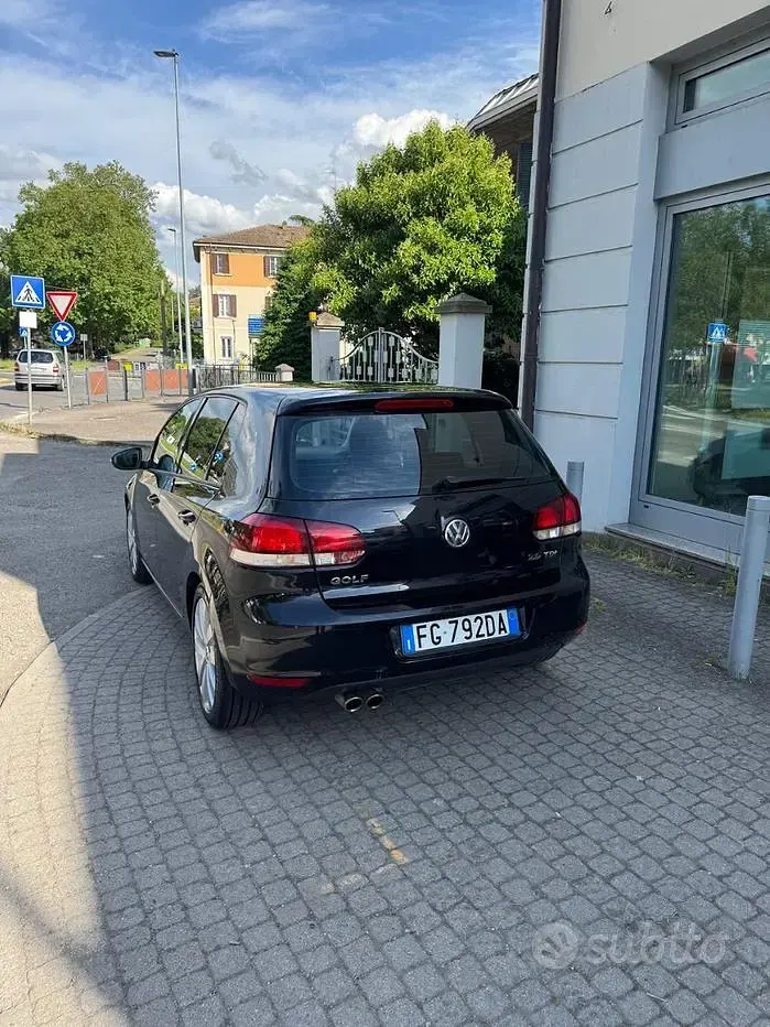 Usata VW Golf VI 140 CV (102 kW) 2009 Nero Utilitaria