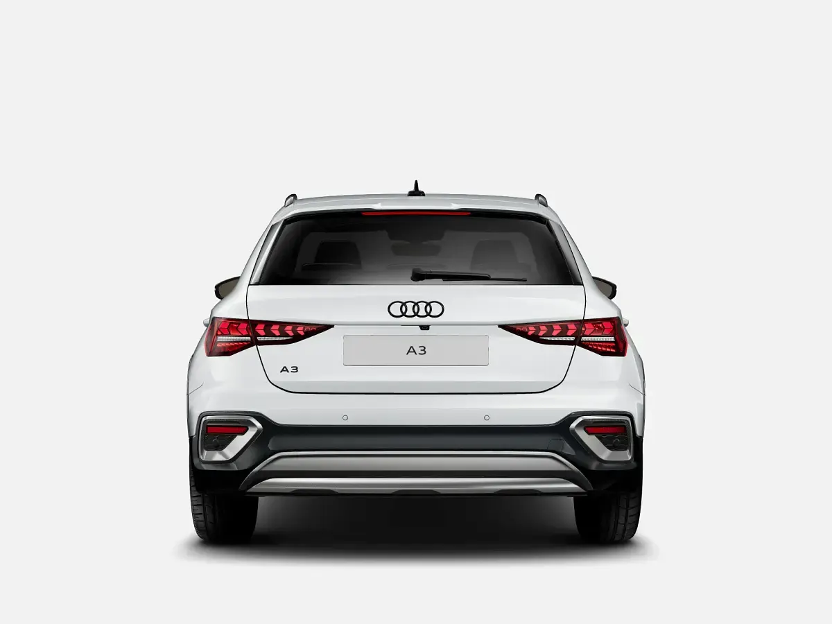 Nuova Audi A3 Ambiente 150 CV (110 kW) 2026 Bianco ghiaccio metallizzato