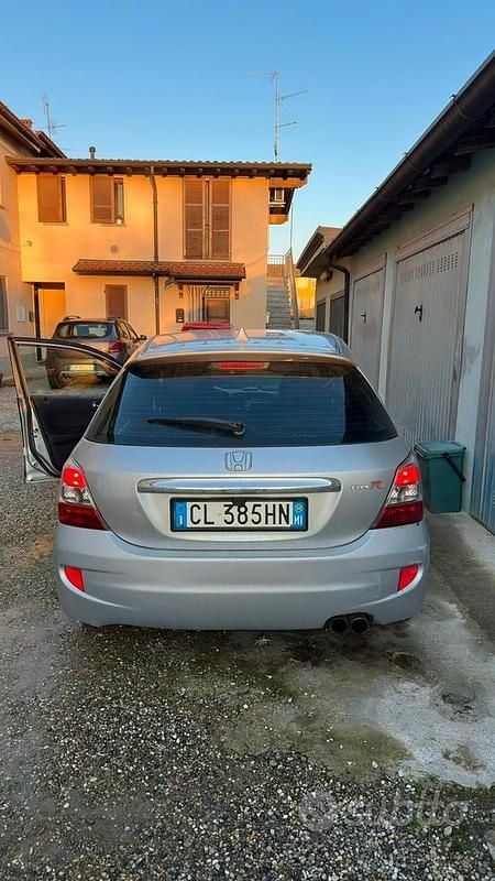 Usata Honda Civic 90 CV (66 kW) 2004 Grigio Berlina