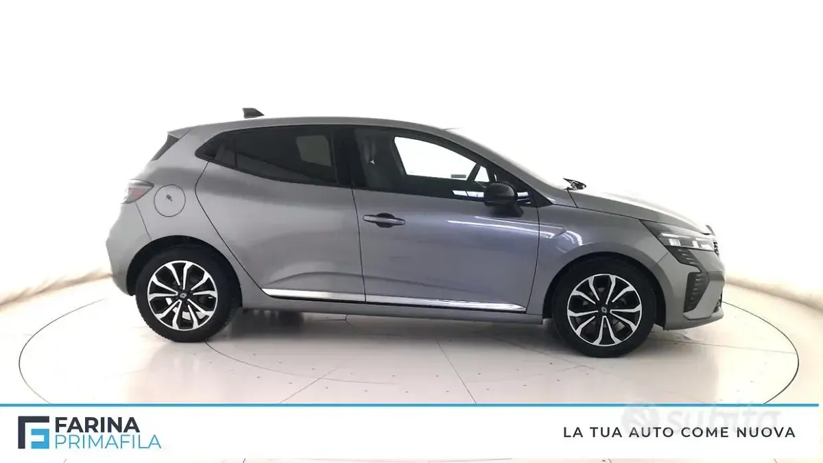 Gebraucht Renault Clio V Techno 91 PS (66 kW) 2025 Grau Limousine