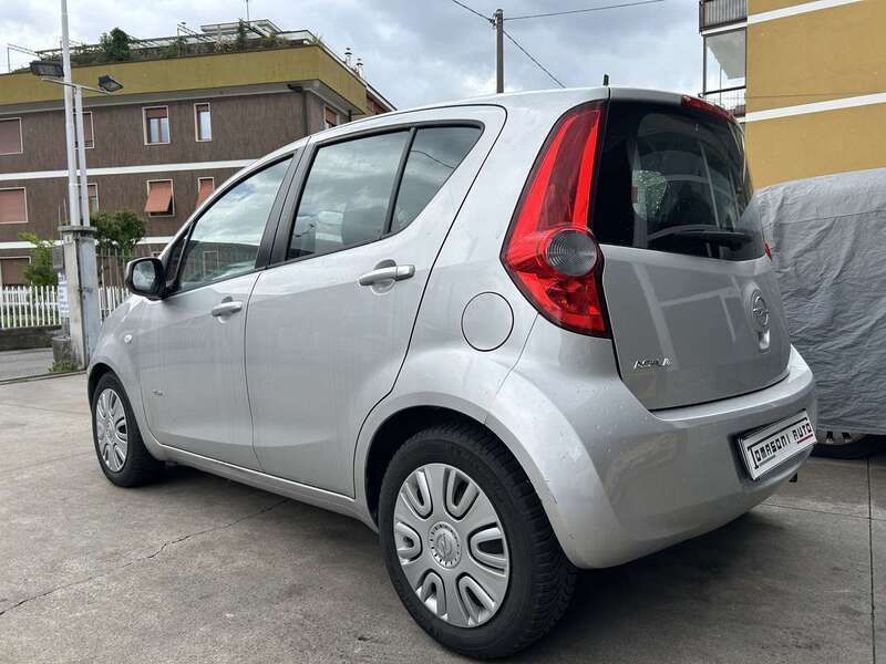 Usata Opel Agila Enjoy 94 CV (69 kW) 2010 Argento metallizzato Utilitaria