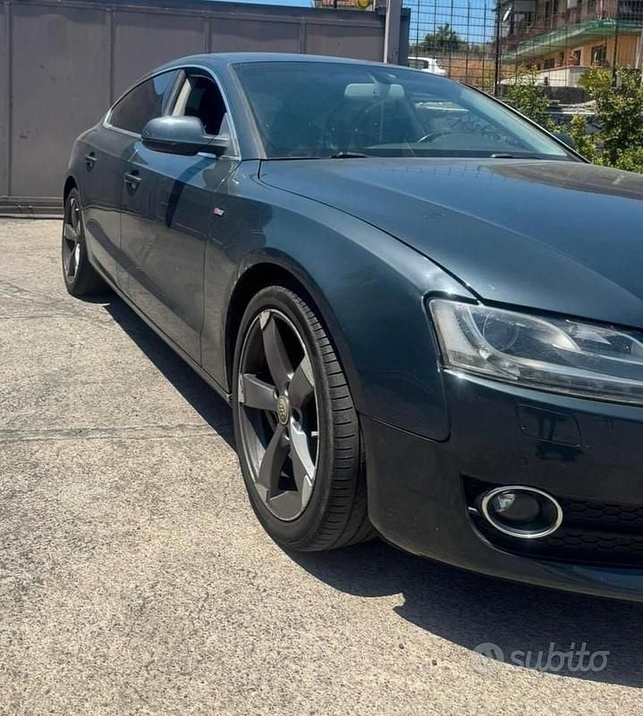 Grigio Usata 2010 Audi A5 S-Line Coupé | 6000 € (Super prezzo) - Immagine 1/4