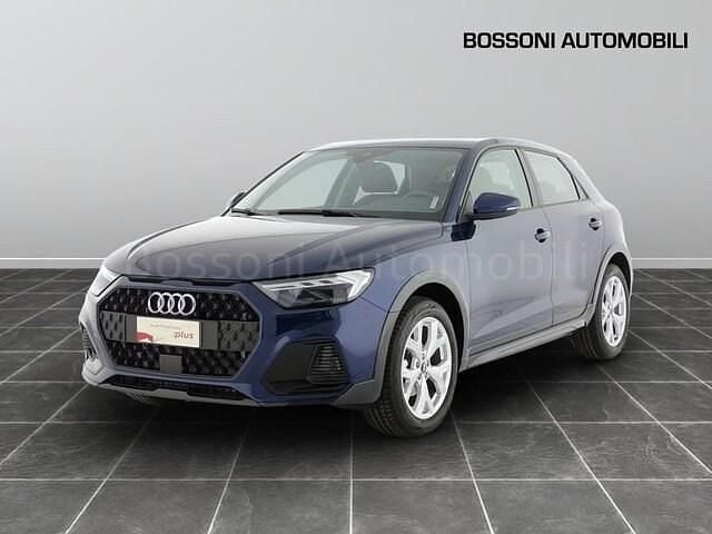 Nuova Audi A1 Business 116 CV (85 kW) 2025 Blu navarra metallizzato Berlina