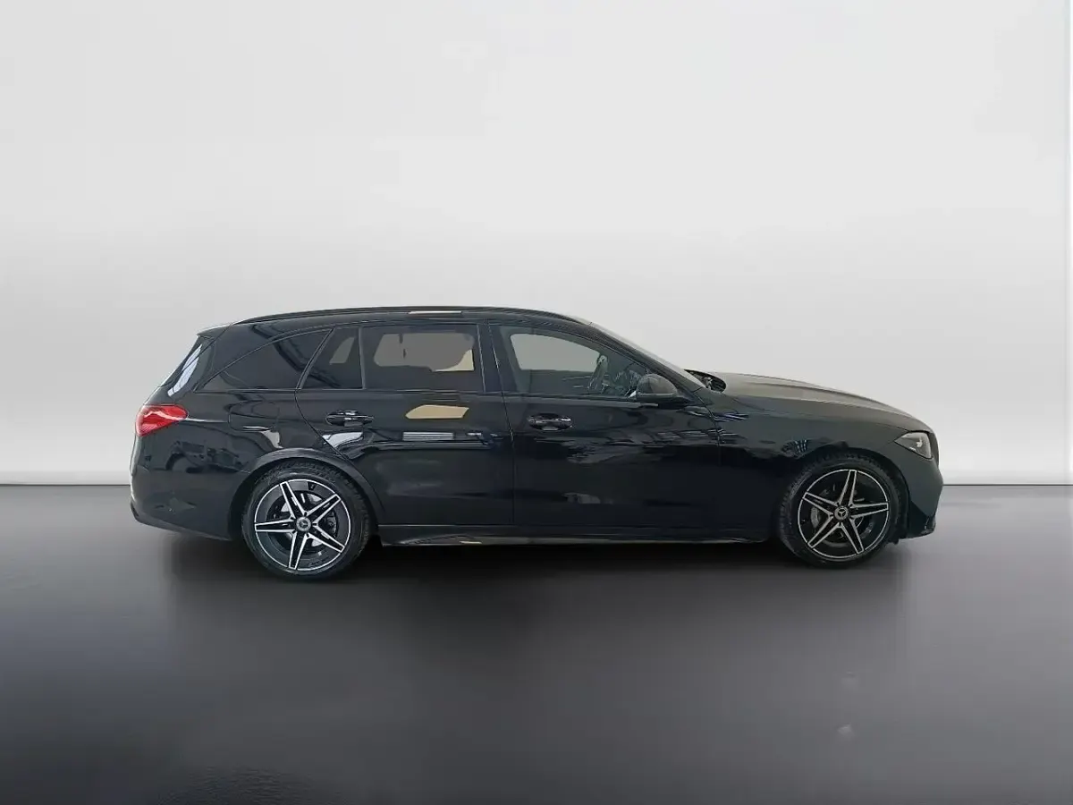 Begagnad Mercedes 200 Premium 163 HK (119 kW) 2022 Svart Kombi
