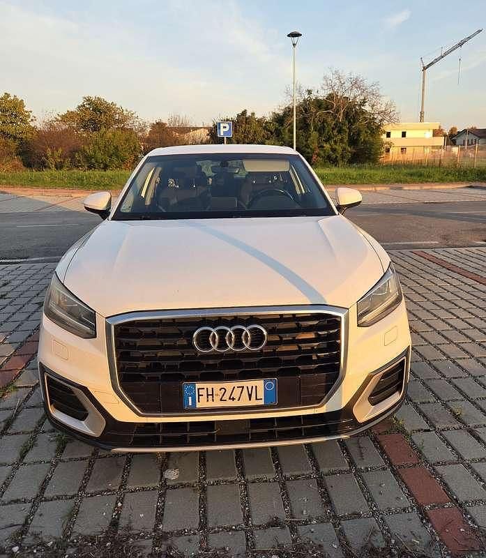 Usata Audi Q2 Sport 116 CV (85 kW) 2017 SUV