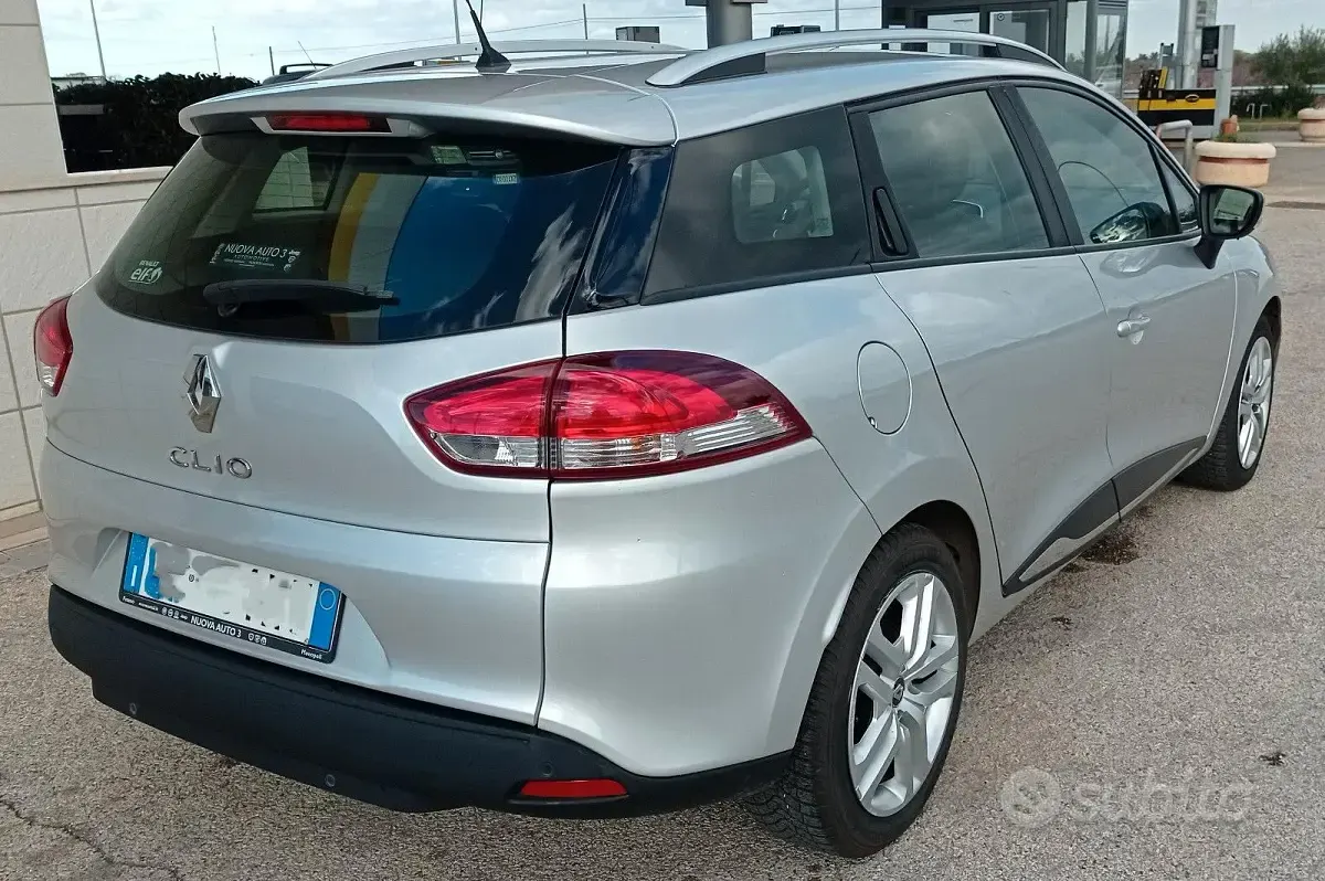 Usata Renault Clio 90 CV (66 kW) 2018 Grigio Station wagon