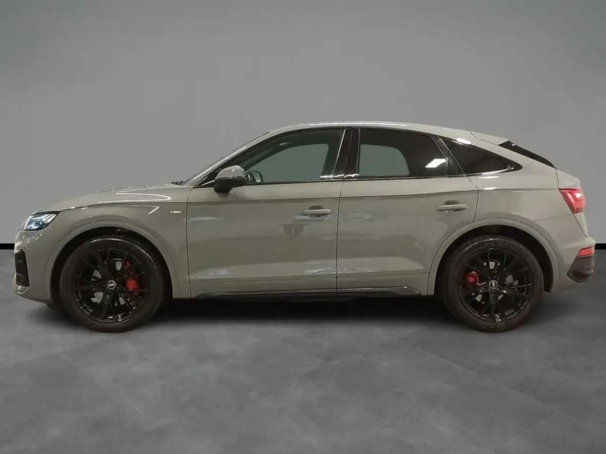 Usata Audi Q5 Sportback S-line plus 204 CV (150 kW) 2021 Grigio SUV