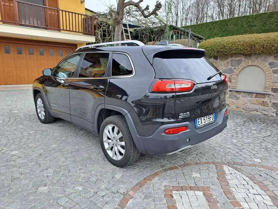 Usata Jeep Cherokee Limited 140 CV (102 kW) 2014 SUV