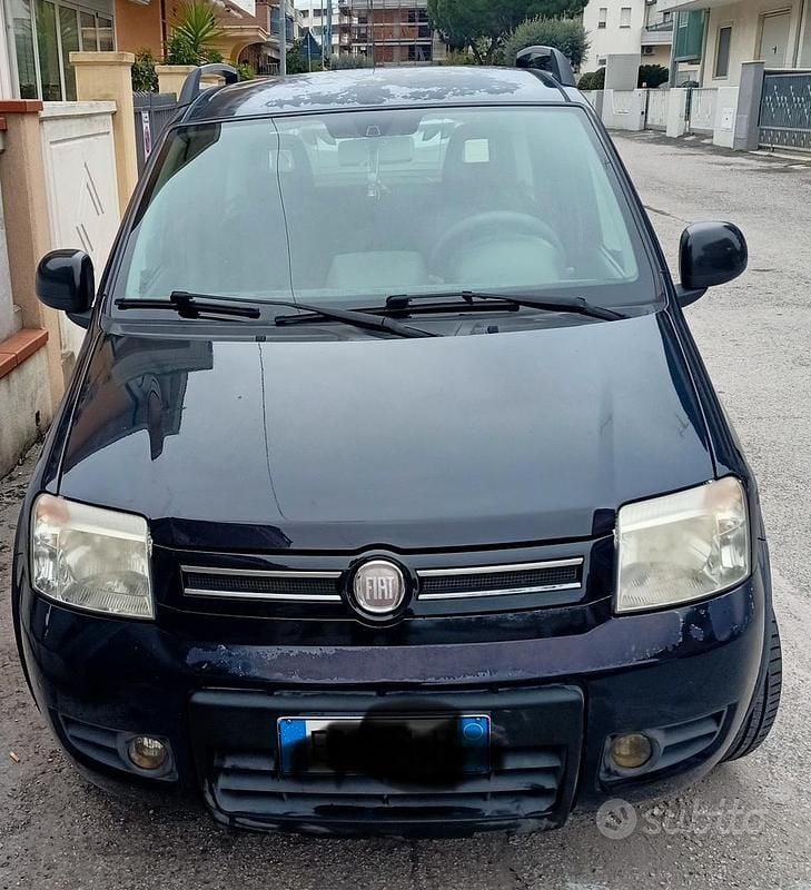 Usata Fiat Panda 77 CV (56 kW) 2011 Blu Utilitaria