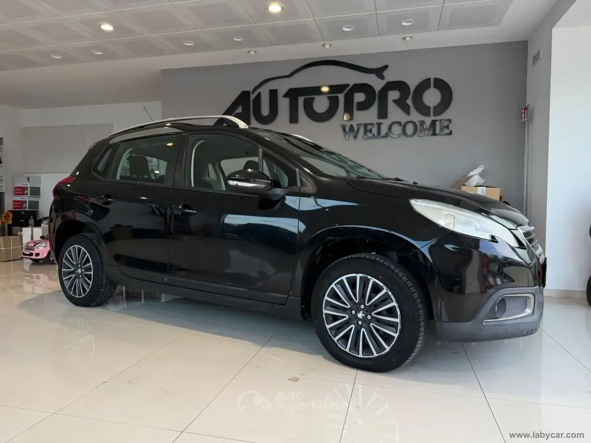 Usata Peugeot 2008 Active 68 CV (50 kW) 2015 Nero SUV