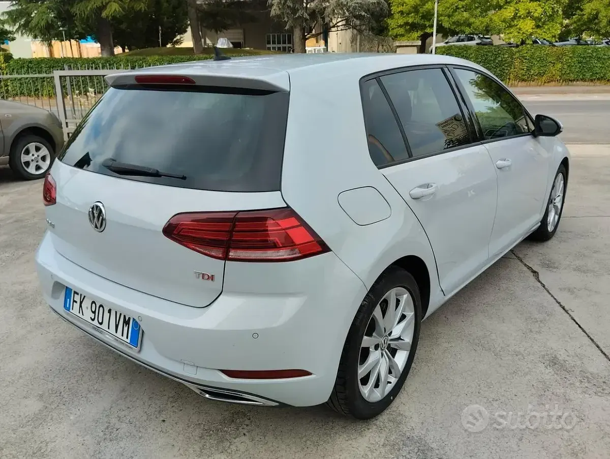 Usata VW Golf VII Highline 116 CV (85 kW) 2017 Bianco Berlina