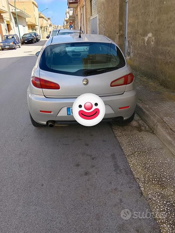 Usata Alfa Romeo 147 115 CV (84 kW) 2005 Grigio Utilitaria