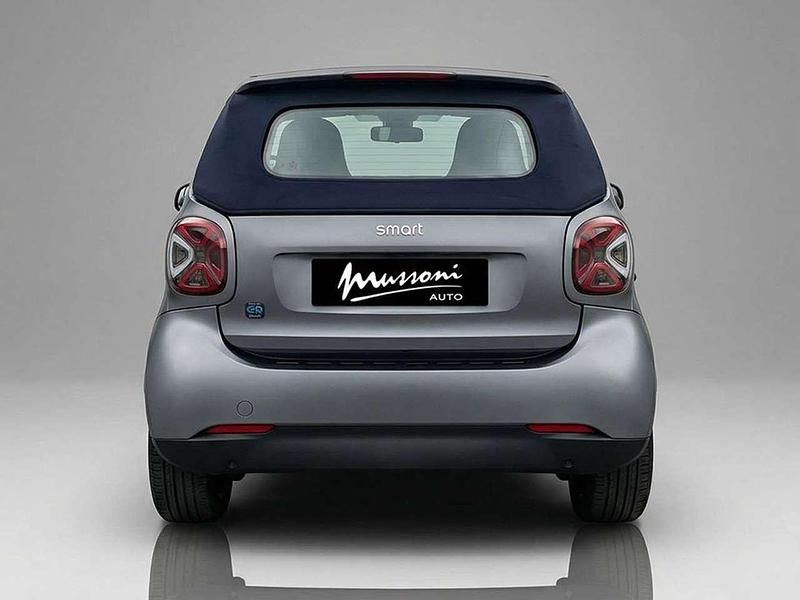 Usata Smart ForTwo Electric Drive 60 kW (82 CV) 2020 Grigio Cabrio