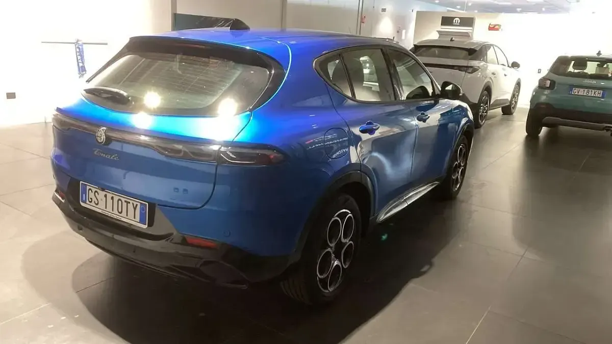 Usata Alfa Romeo Tonale Sprint 131 CV (96 kW) 2024 Blu/azzurro SUV