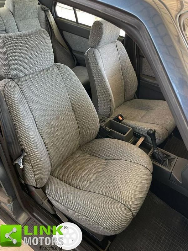 Usata Alfa Romeo 75 120 CV (88 kW) 1987 Grigio(met.) Berlina