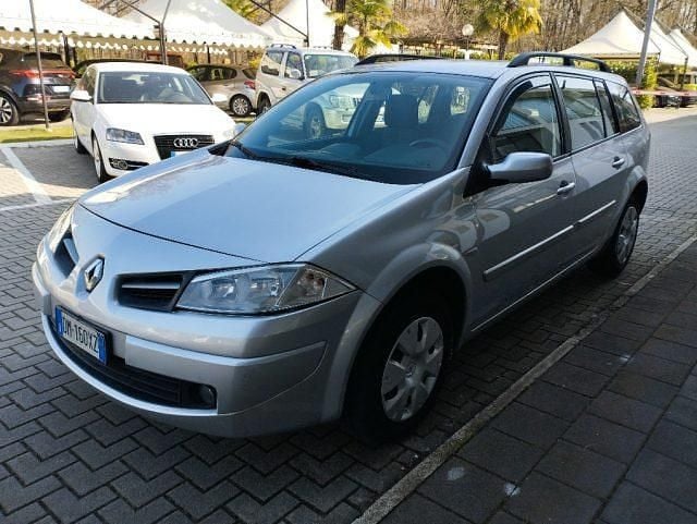 Usata Renault Mégane GrandTour 105 CV (77 kW) 2008 Argento Station wagon