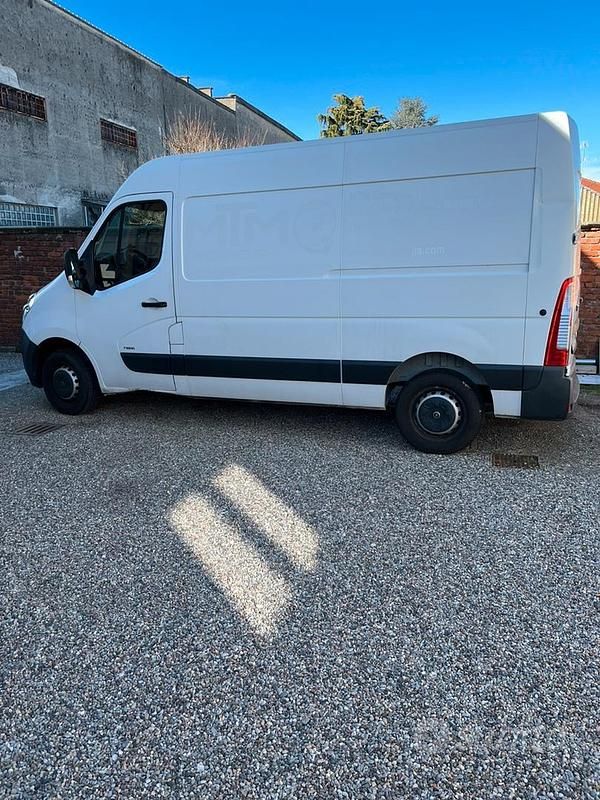 Usata Opel Movano 101 CV (74 kW) 2013 Monovolume