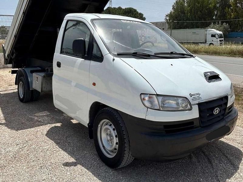Gebraucht Hyundai H-1 99 PS (72 kW) 2006 Weiß Van / Kleinbus