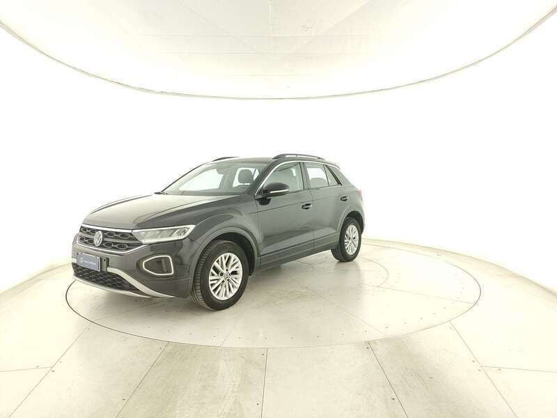 Usata VW T-Roc Life 150 CV (110 kW) 2024 Nero SUV