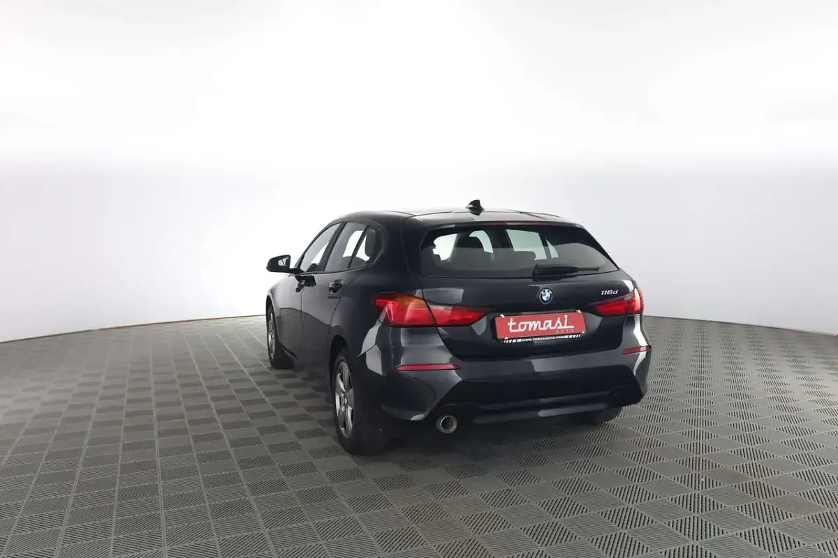Usata BMW 116 Advantage 116 CV (85 kW) 2022 Nero sapphire Utilitaria