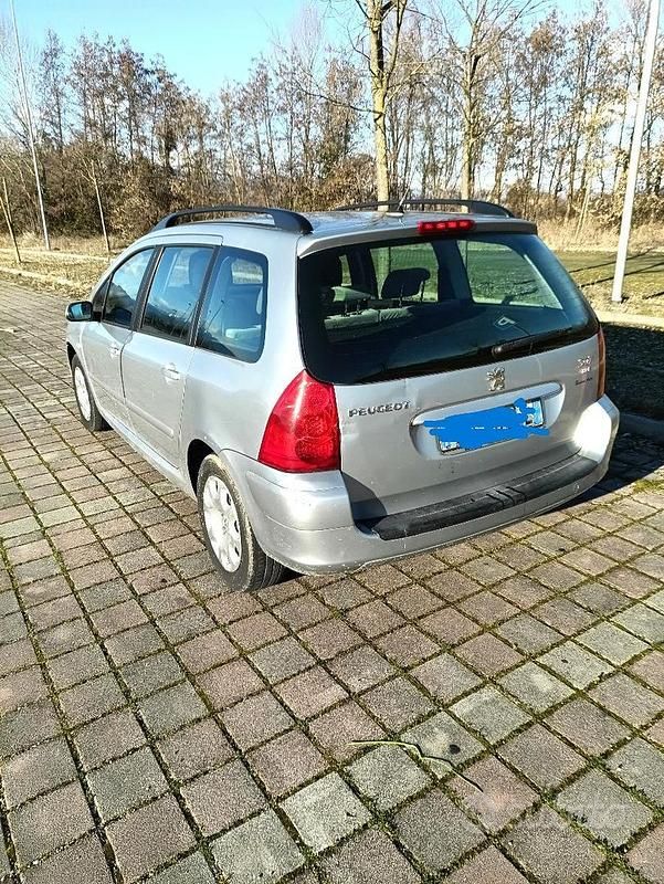 Usata Peugeot 307 90 CV (66 kW) 2007 Grigio Station wagon