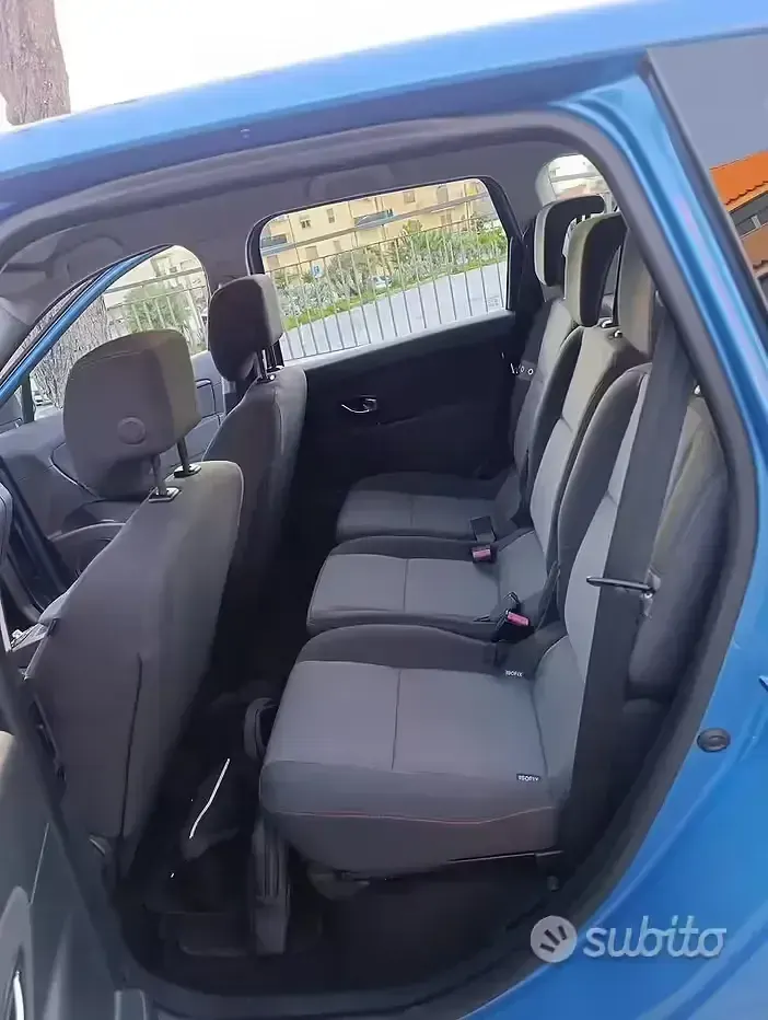 Usata Renault Scénic III 110 CV (80 kW) 2013 Blu Monovolume