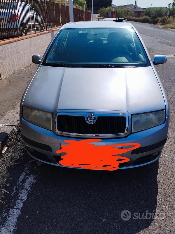 Usata Skoda Fabia 54 CV (39 kW) 2005 Blu Utilitaria