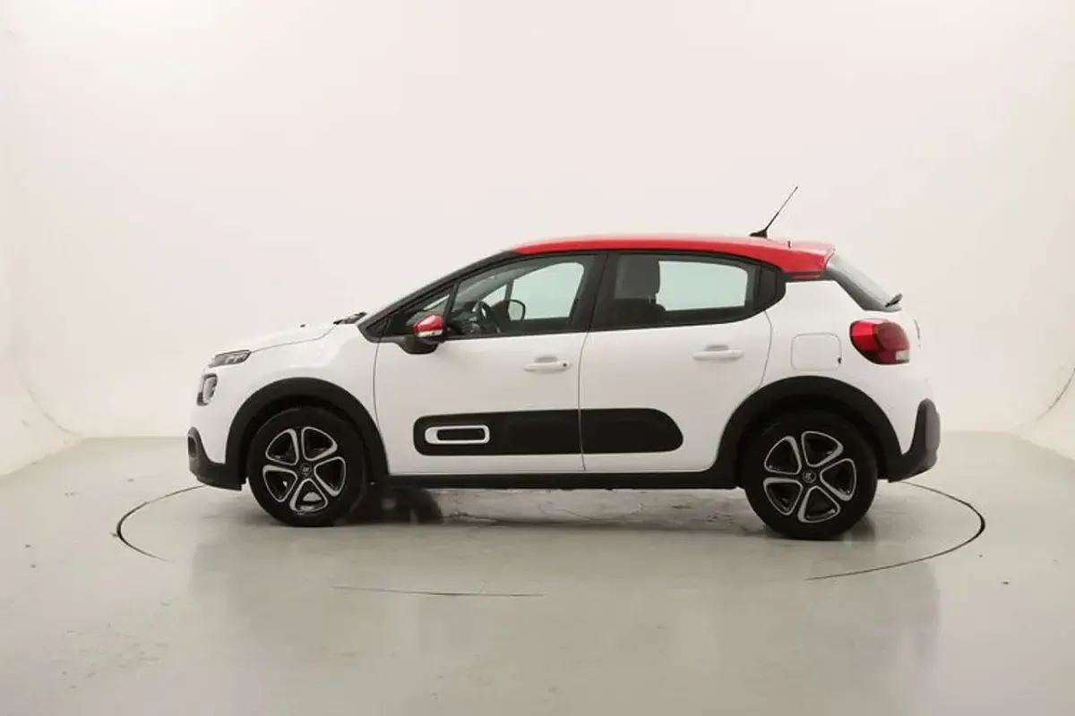 Usata Citroën C3 Shine 83 CV (61 kW) 2022 Bianco Utilitaria