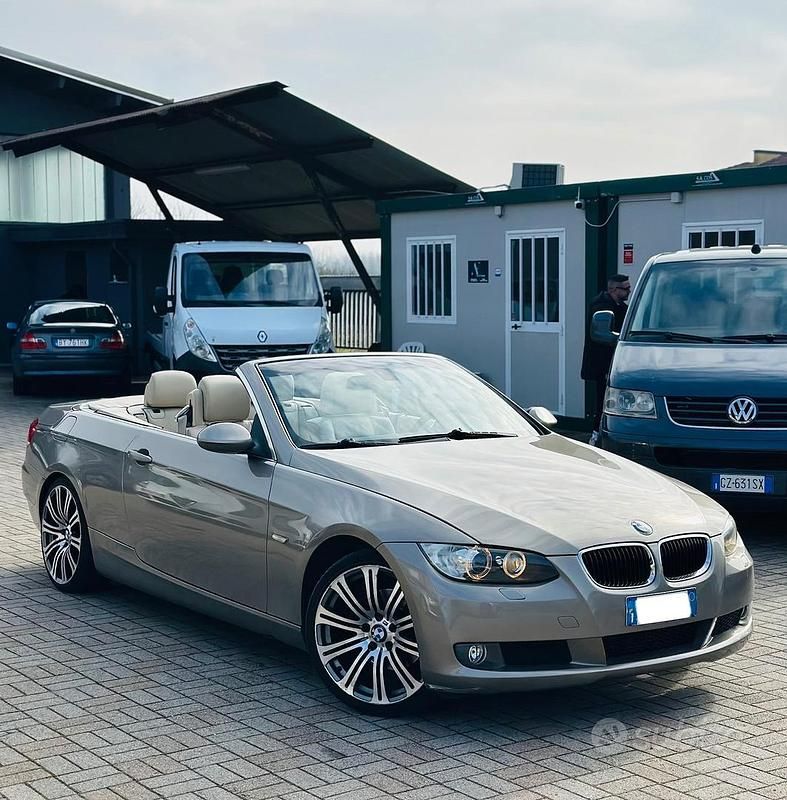 Usata BMW 320 Cabriolet 177 CV (130 kW) 2008 Giallo Cabrio