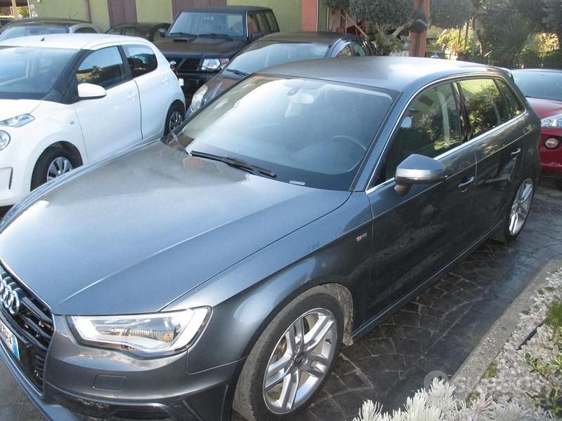 Usata Audi A3 Attraction 110 CV (80 kW) 2014 Grigio Berlina