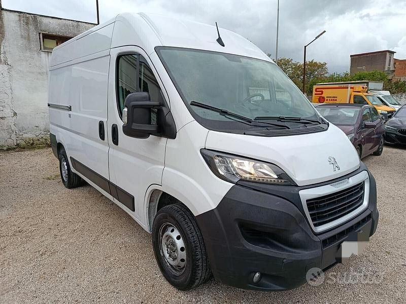 Usata Peugeot Boxer 140 CV (102 kW) 2022 Bianco Furgone