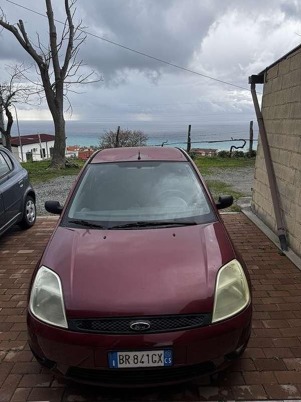 Usata Ford Fiesta Zetec 79 CV (58 kW) 2002 Berlina