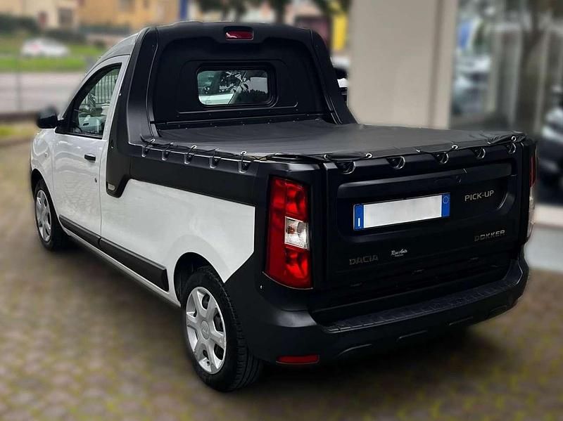 Usata Dacia Pick up 110 CV (80 kW) 2021 Bianco Pick-up