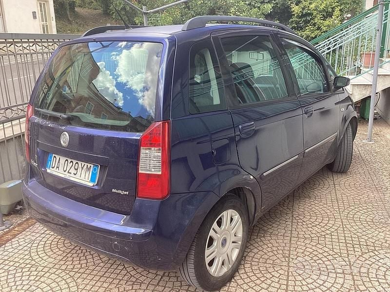 Usata Fiat Idea 90 CV (66 kW) 2006 Blu Monovolume