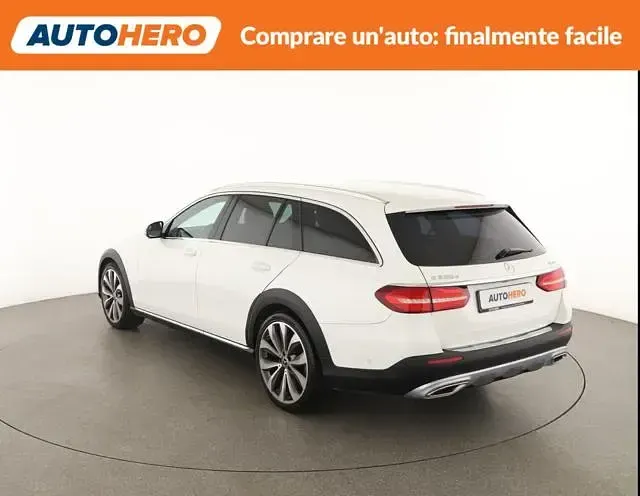 Usata Mercedes E220 All-Terrain Premium 194 CV (142 kW) 2018 Bianco Station wagon