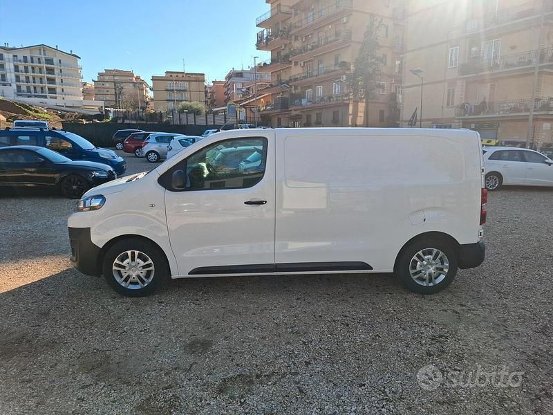 Usata Citroën Jumpy Comfort 119 CV (87 kW) 2022 Bianco Monovolume